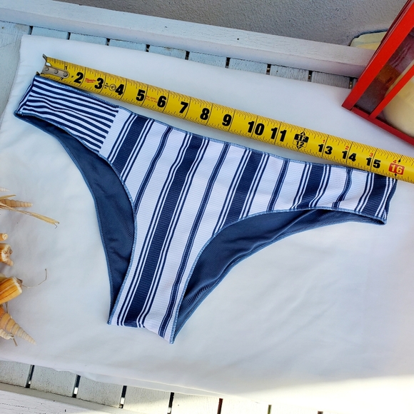 NWOT Ripcurl Women's Bikini Bottom Blue White Stripe Cheeky Coverage - Picture 2 of 11